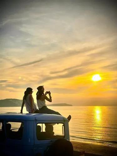 Sunrise or Sunset Private Jeep Tour of Sand Dunes Mui Ne